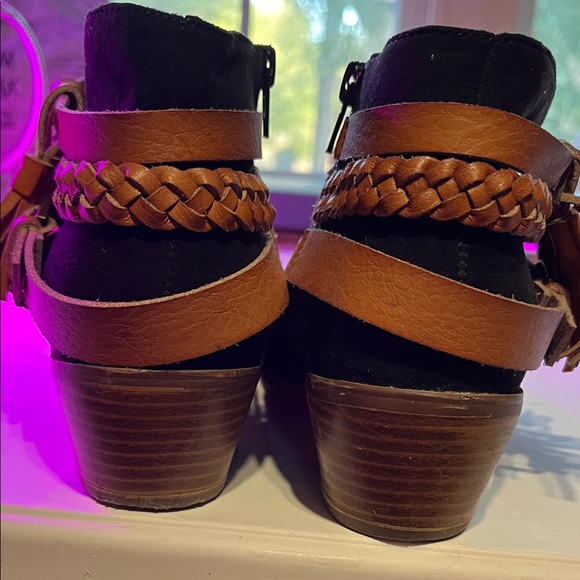 Just Fab Ankle Booties - Picture 7 of 7